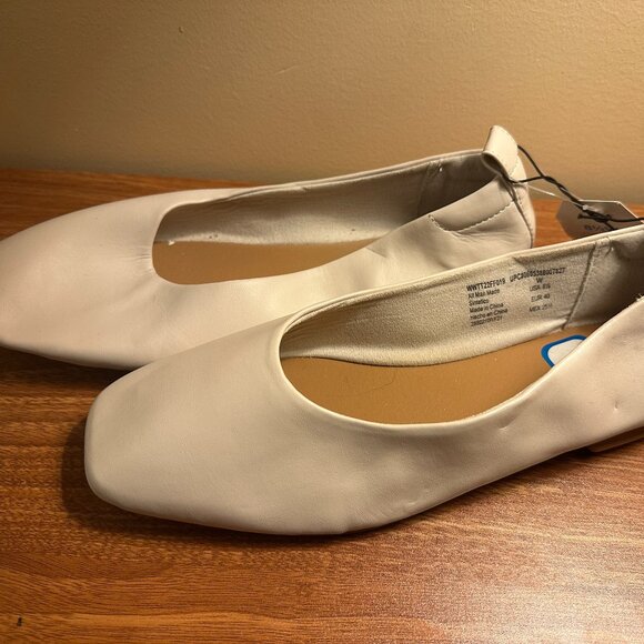 Time and Tru White Memory Foam Flats Size 8.5W NWT - Picture 1 of 3